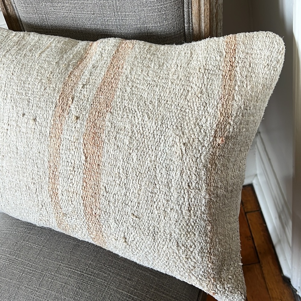 100% authentic vintage light pink peach Turkish hemp rug lumbar pillow cover - Picture 11 of 14